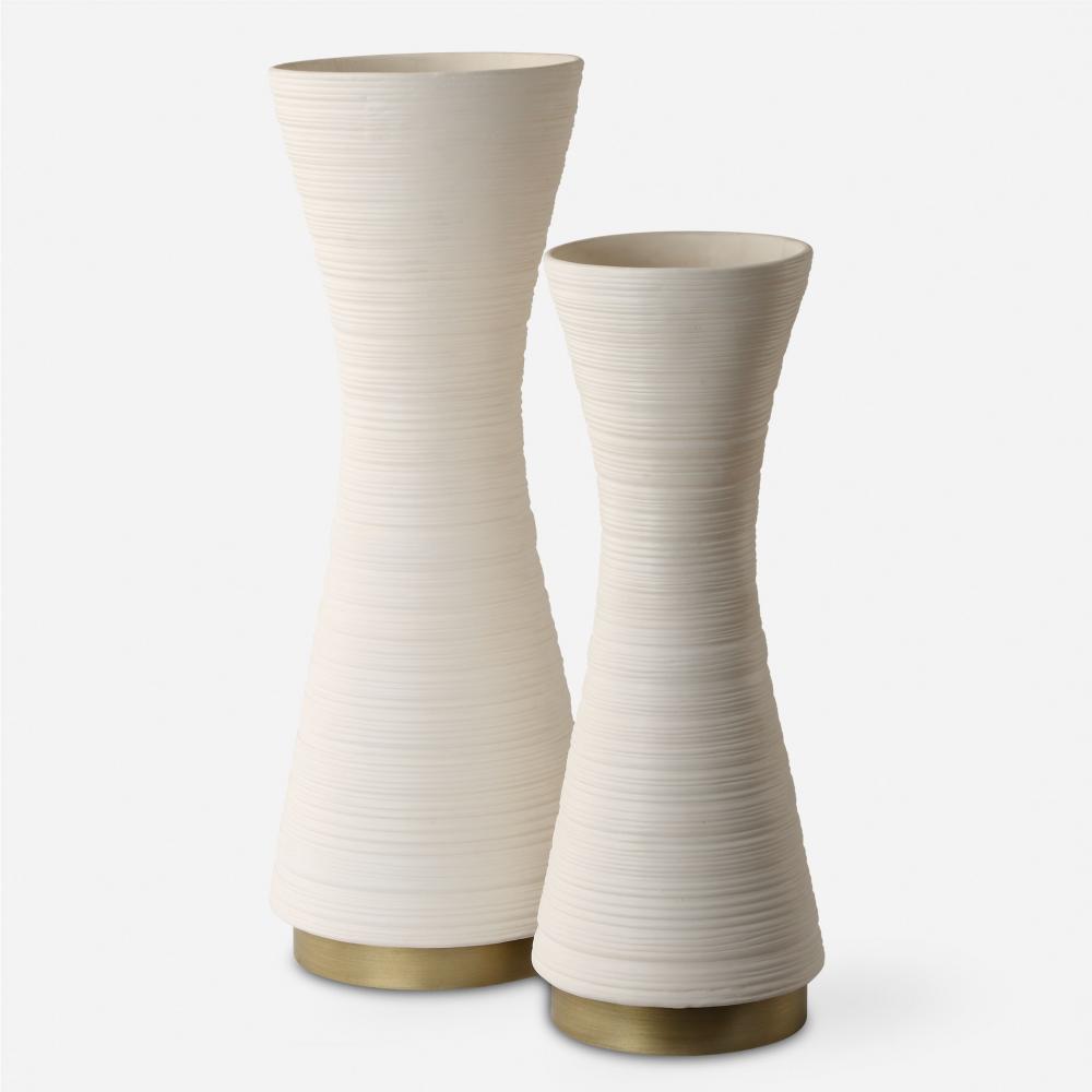 Uttermost Ridgeline, Vases, S/2